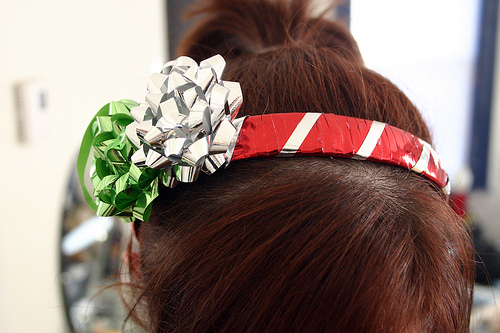 DIY Christmas Gift Wrap Headband