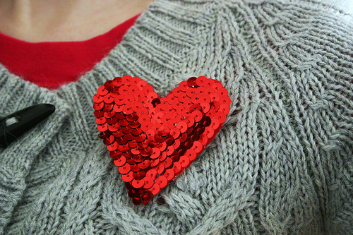 Tutorial: Valentine's Day Sequin Heart Pin